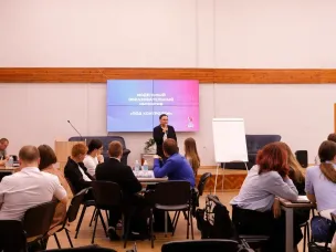 В Нижнем Новгороде состоялся образовательный интенсив для молодых избирателей «Под контролем»